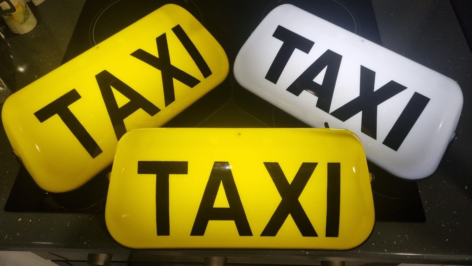 TAXI FEDÉLZETI LED TÁBLA
